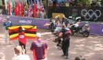 Uganda gana el maraton, los jueces utilizan BMW R-1200 GS 